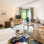 Romantik Waldschloesschen Hotel 4*