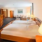 Romantik Waldschloesschen 4* Schleswig