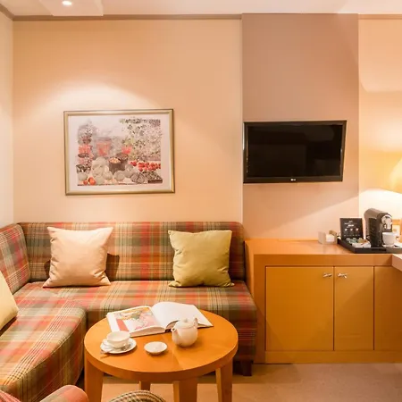 Romantik Waldschloesschen 4*