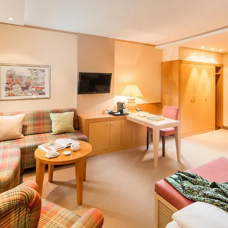 Romantik Waldschloesschen Hotel Szlezwik