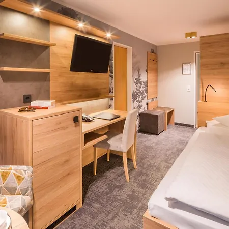 Romantik Waldschloesschen Hotel Szlezwik