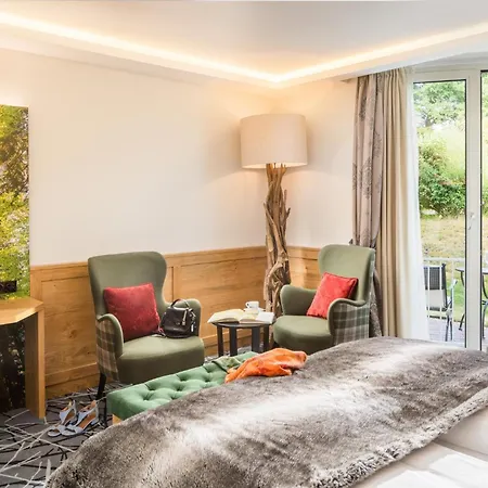 Romantik Waldschloesschen 4*