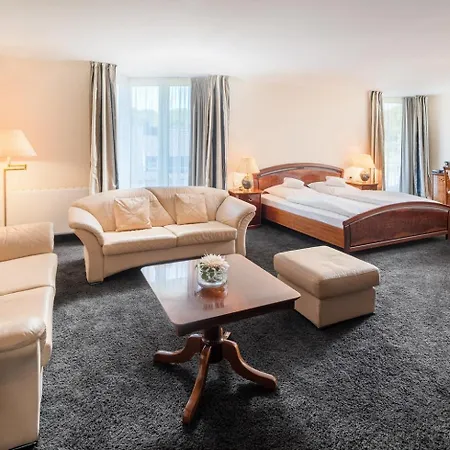 Romantik Waldschloesschen Hotel 4*