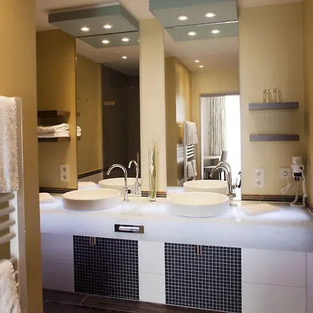 Romantik Waldschloesschen 4* Szlezwik