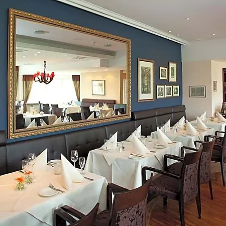 Romantik Waldschloesschen Hotel 4*