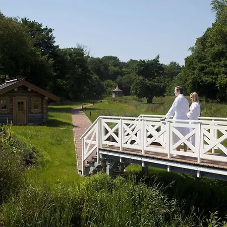Romantik Waldschloesschen 4*