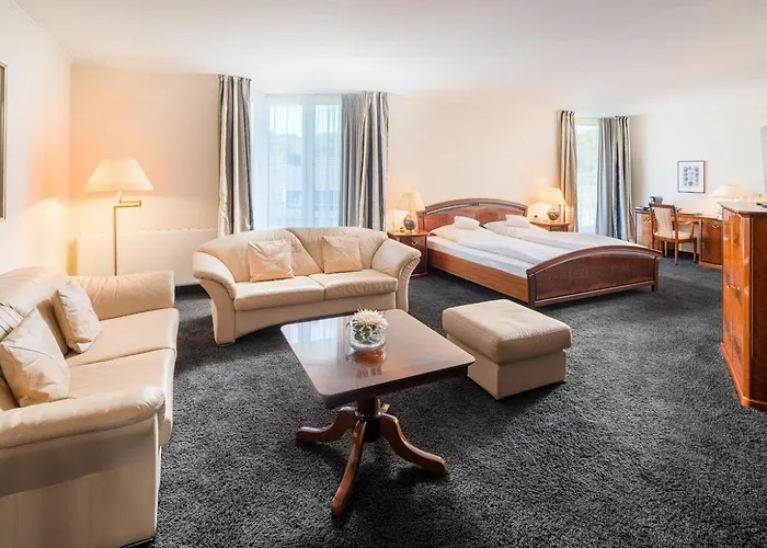 Romantik Waldschloesschen Hotel 4*