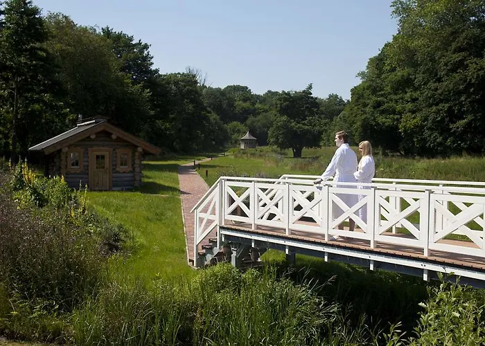 Romantik Waldschloesschen 4*