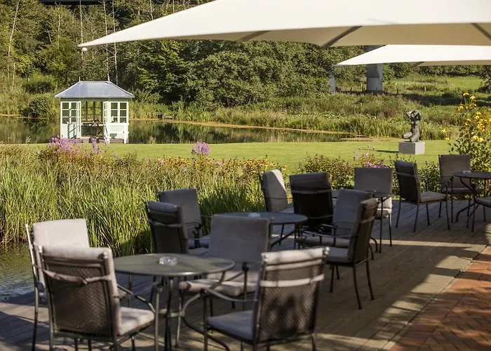 Waldschlösschen Hotel 4*